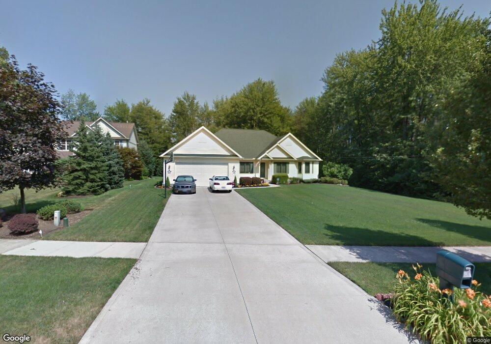 7105 Regina Ln, Olmsted Falls, OH 44138 - photo 1