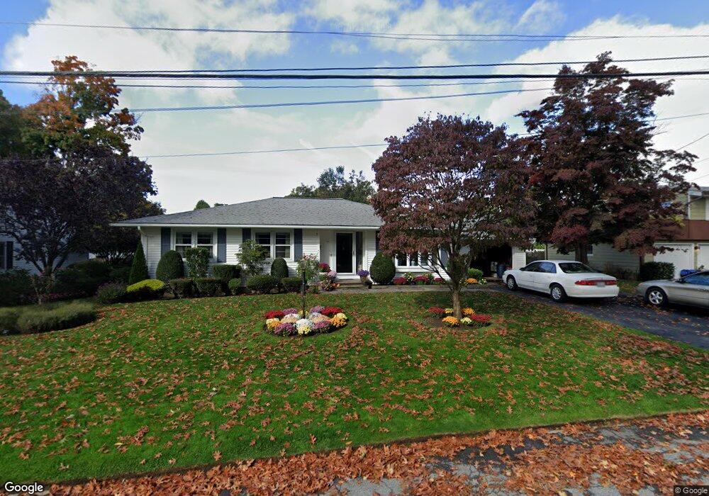 33 Greening Ln, Cranston, RI 02920 - photo 1