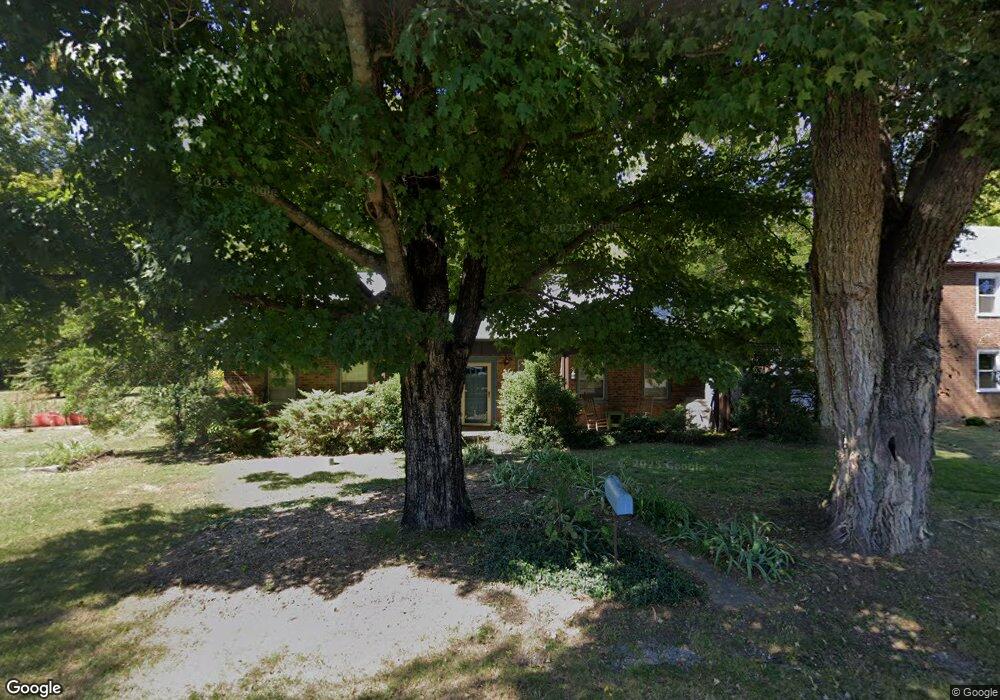 533 S River Rd, Buena Vista, VA 24416 - photo 1