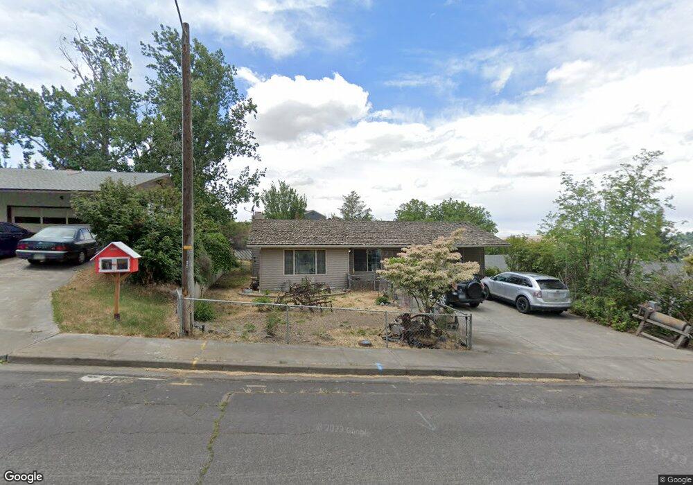 937 SE 1st St, Pendleton, OR 97801 - photo 1