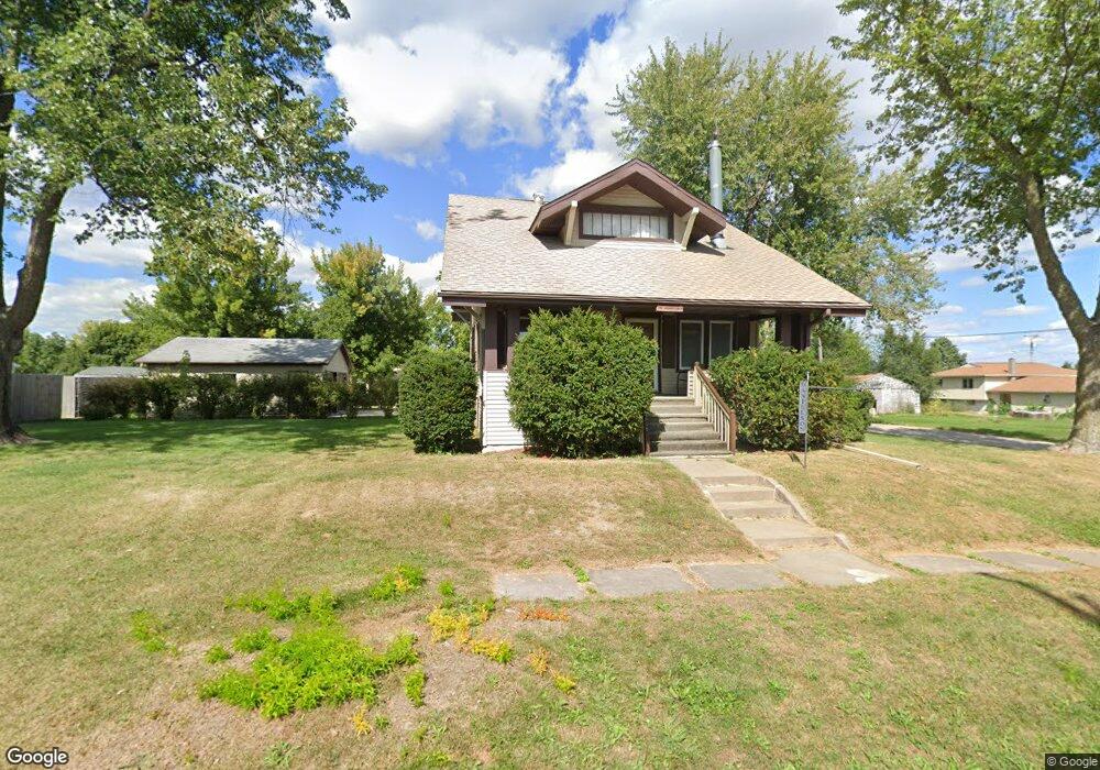 106 Maple St, Urbana, IA 52345 - photo 1