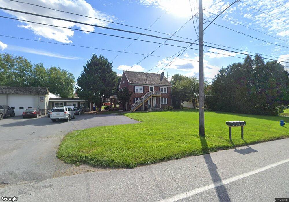 890 E Main St, Mount Joy, PA 17552 - photo 1