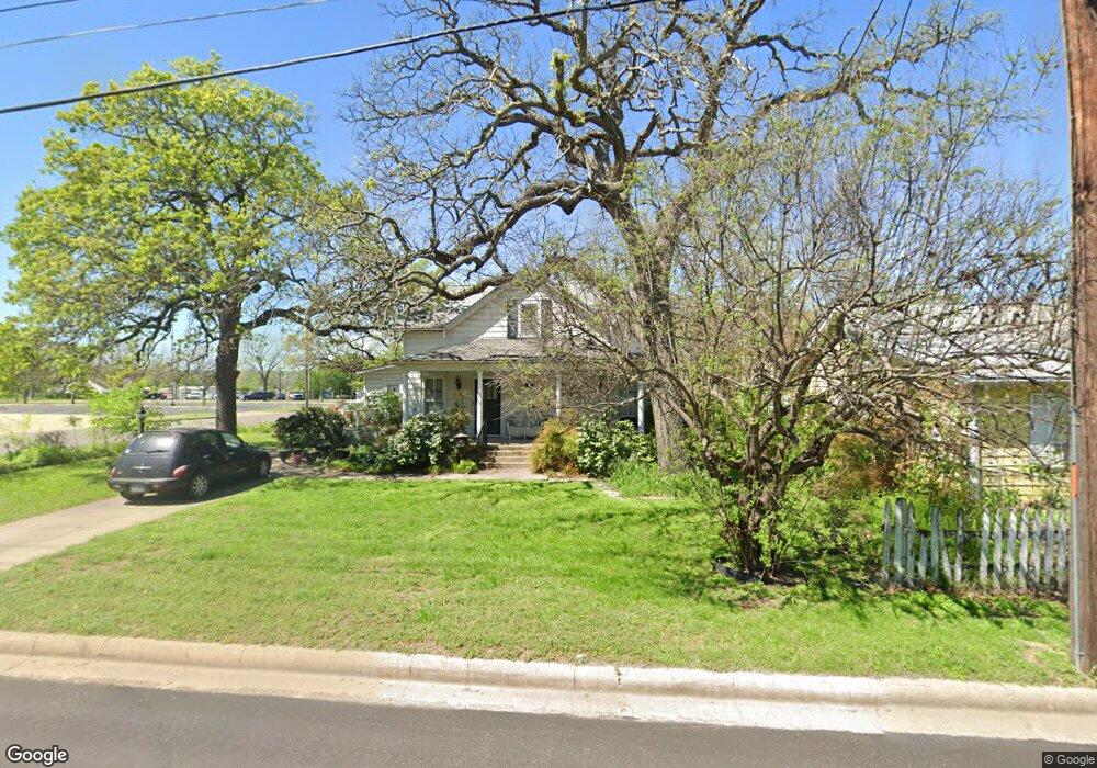 903 N Elm St, Weatherford, TX 76086 - photo 1