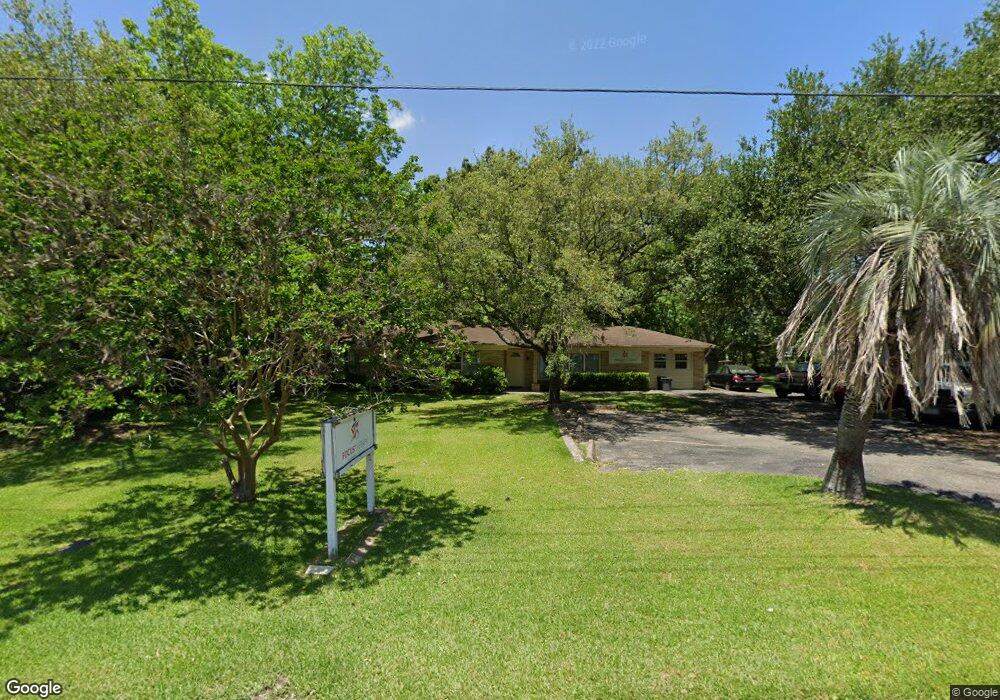 104 E Heritage Dr, Friendswood, TX 77546 - photo 1