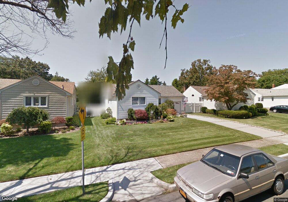 366 Campus Rd, Franklin Square, NY 11010 - photo 1