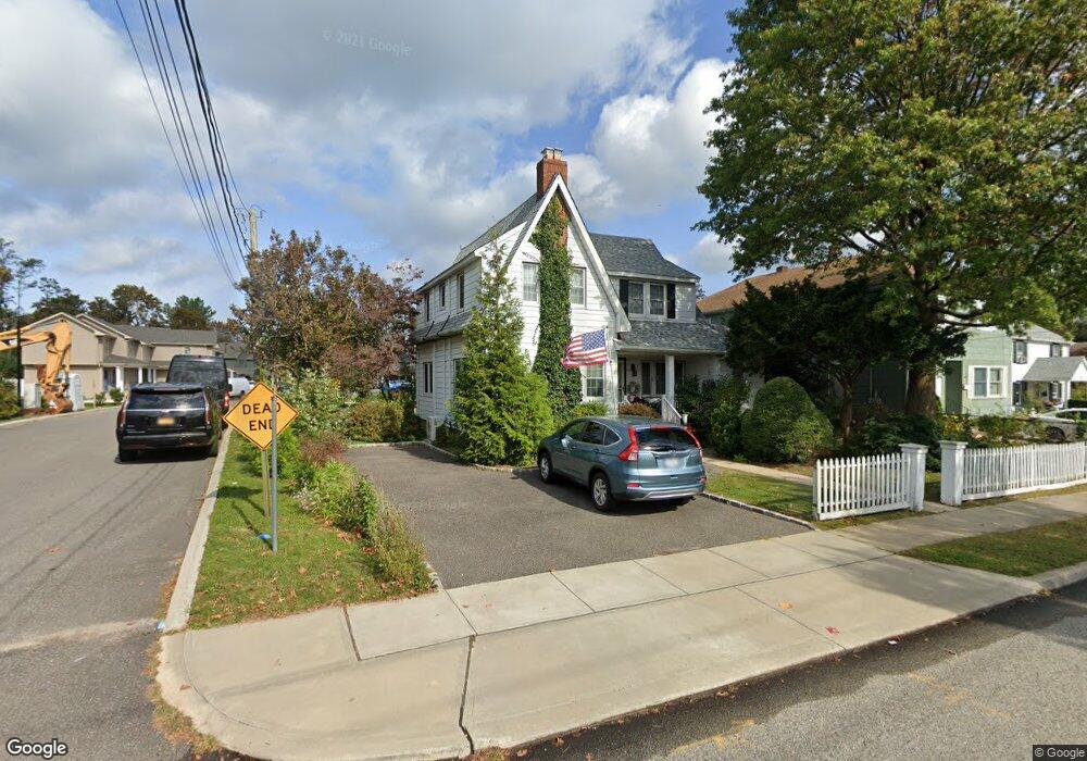 121 Elm Ave, Glen Cove, NY 11542 - photo 1