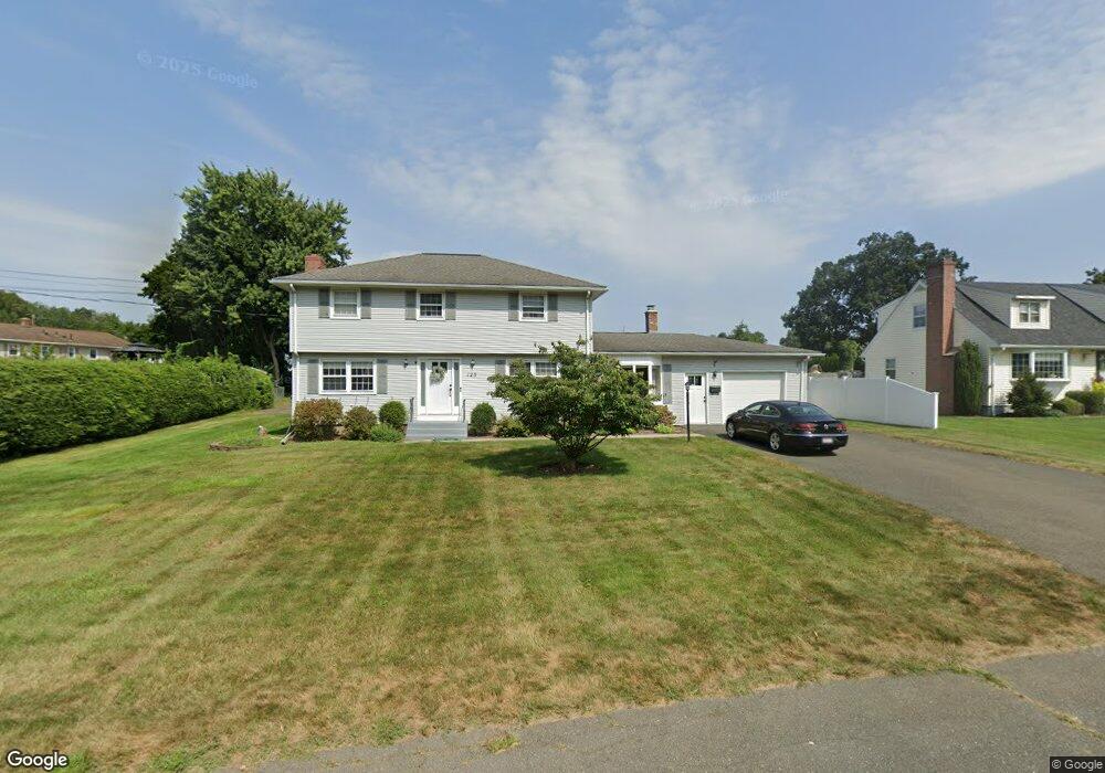 125 Clover Rd, Ludlow, MA 01056 - photo 1