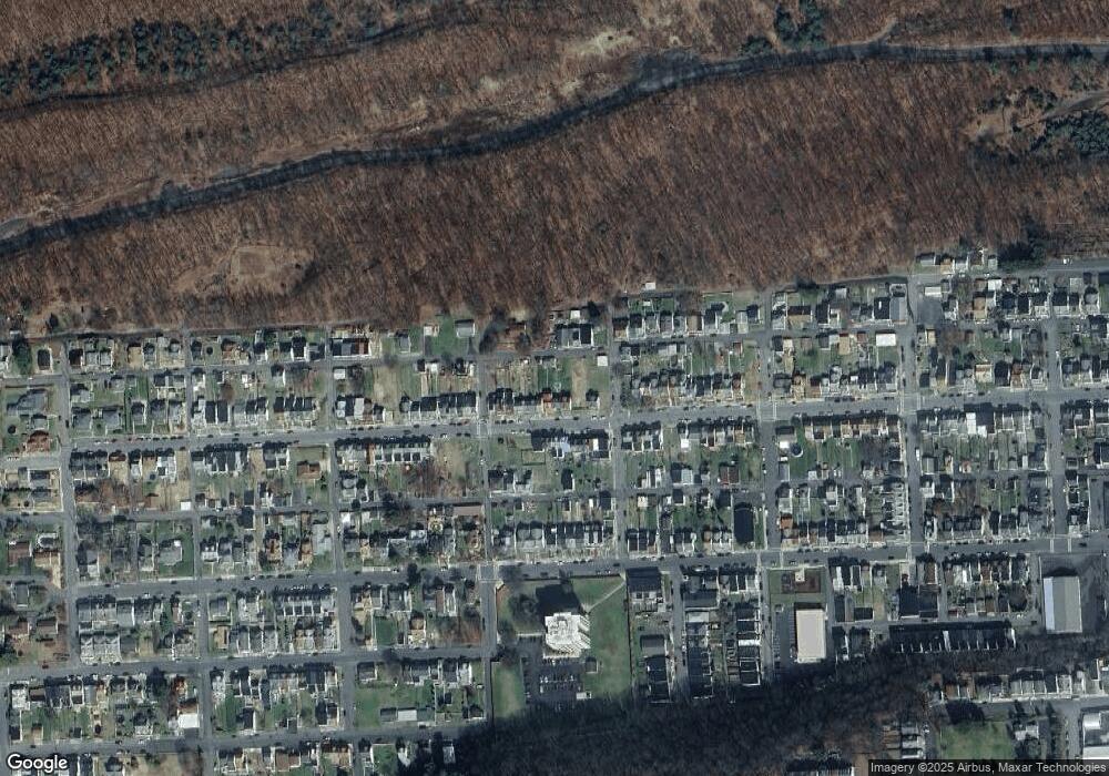 1323 W Walnut St, Coal Township, PA 17866 - photo 1