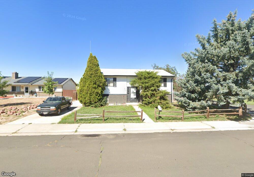 995 Kalispell St, Aurora, CO 80011 - photo 1