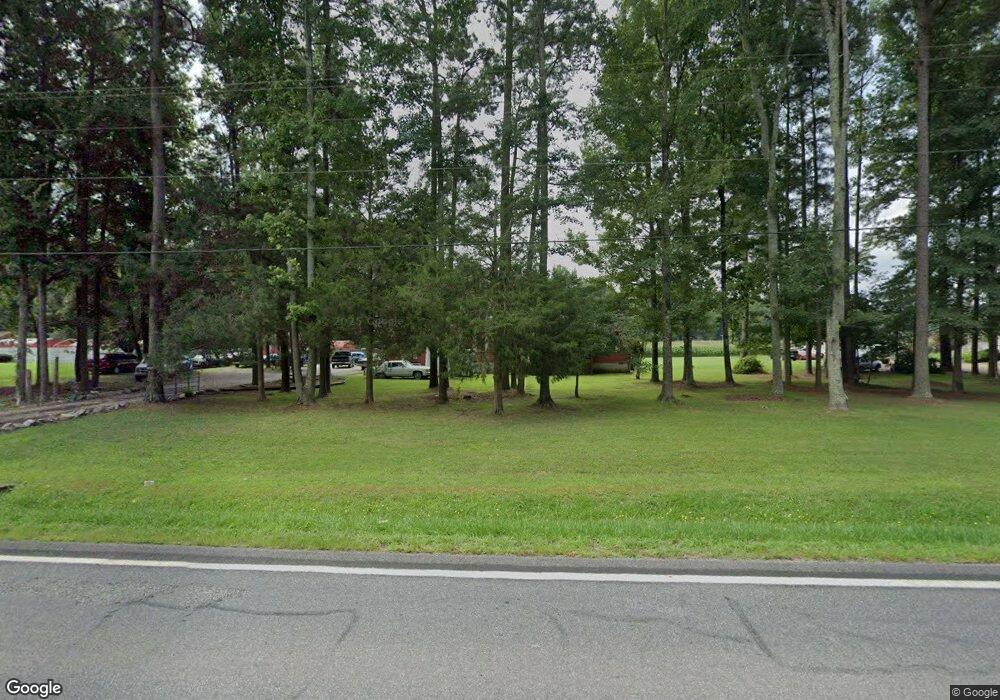 10437 James River Dr, Hopewell, VA 23860 - photo 1