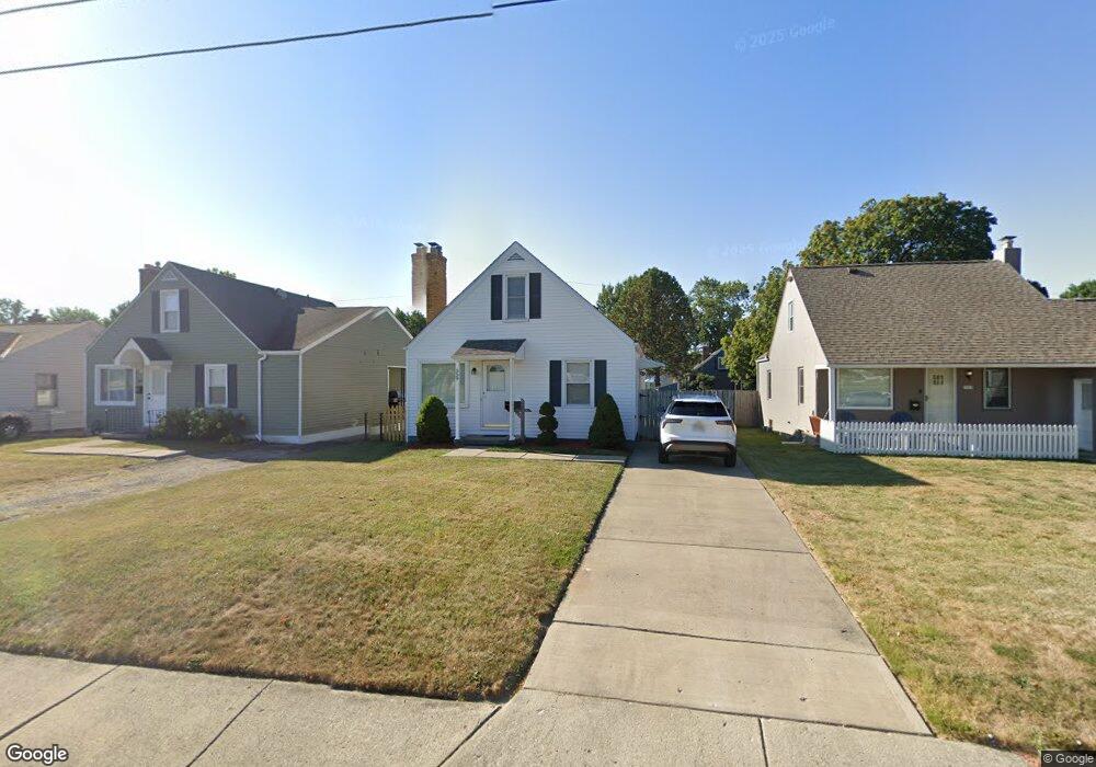 559 Morse Rd, Columbus, OH 43214 - photo 1