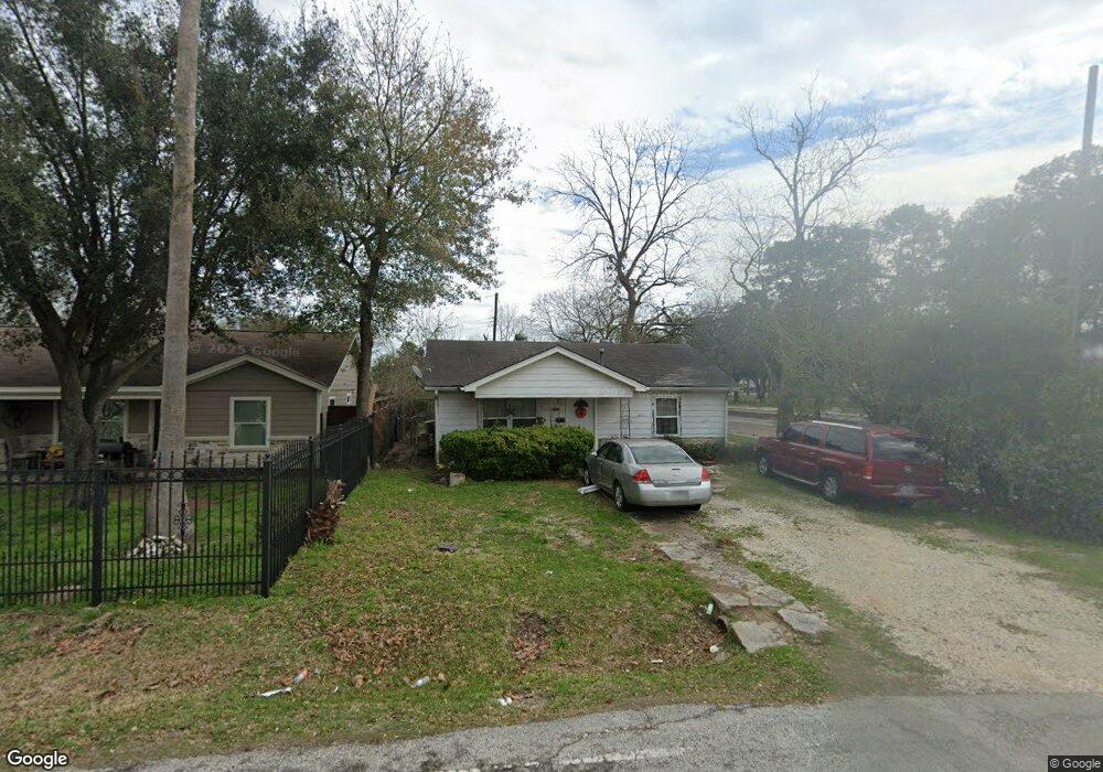 4806 Cetti St, Houston, TX 77009 - photo 1