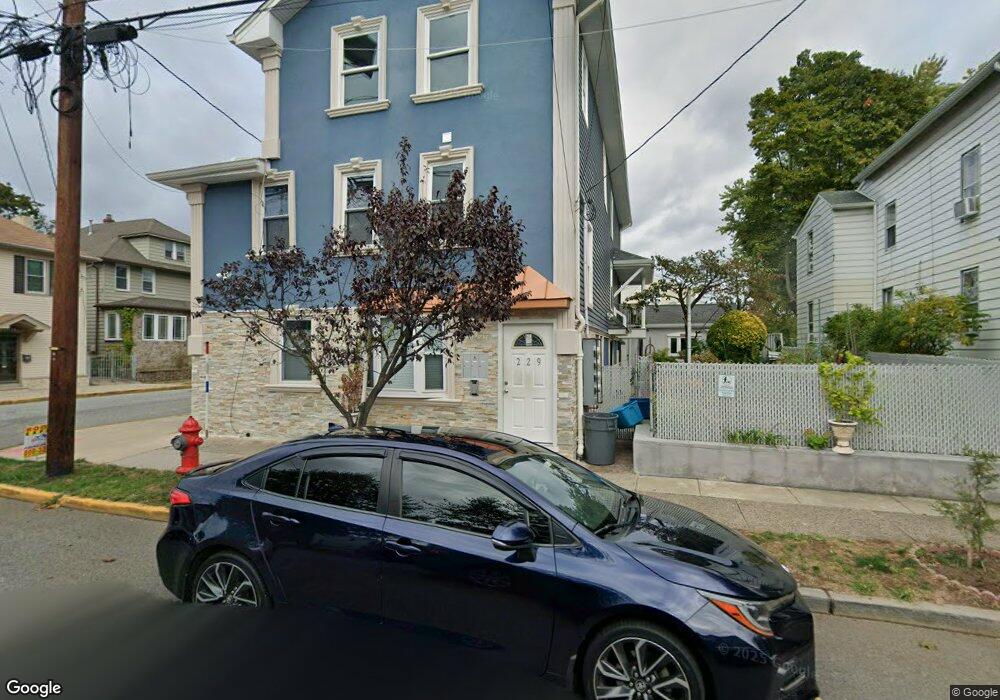 229 Thomas Ave, Lyndhurst, NJ 07071 - photo 1