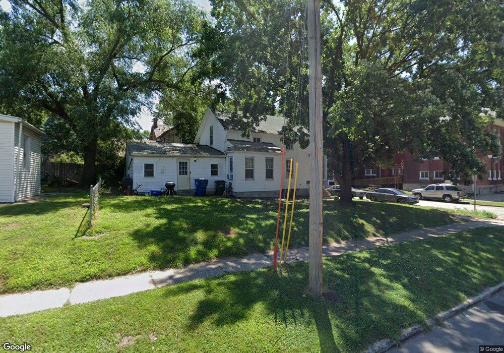 1338 W 6th St, Davenport, IA 52802 - photo 1
