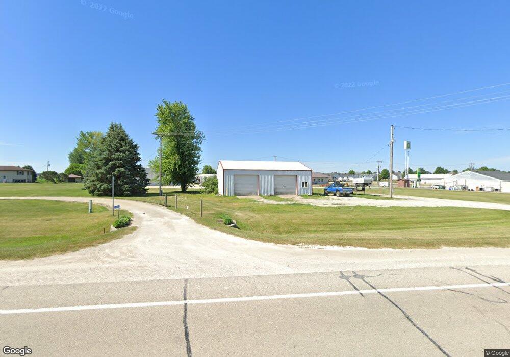 4390 N Center Point Rd, Center Point, IA 52213 - photo 1