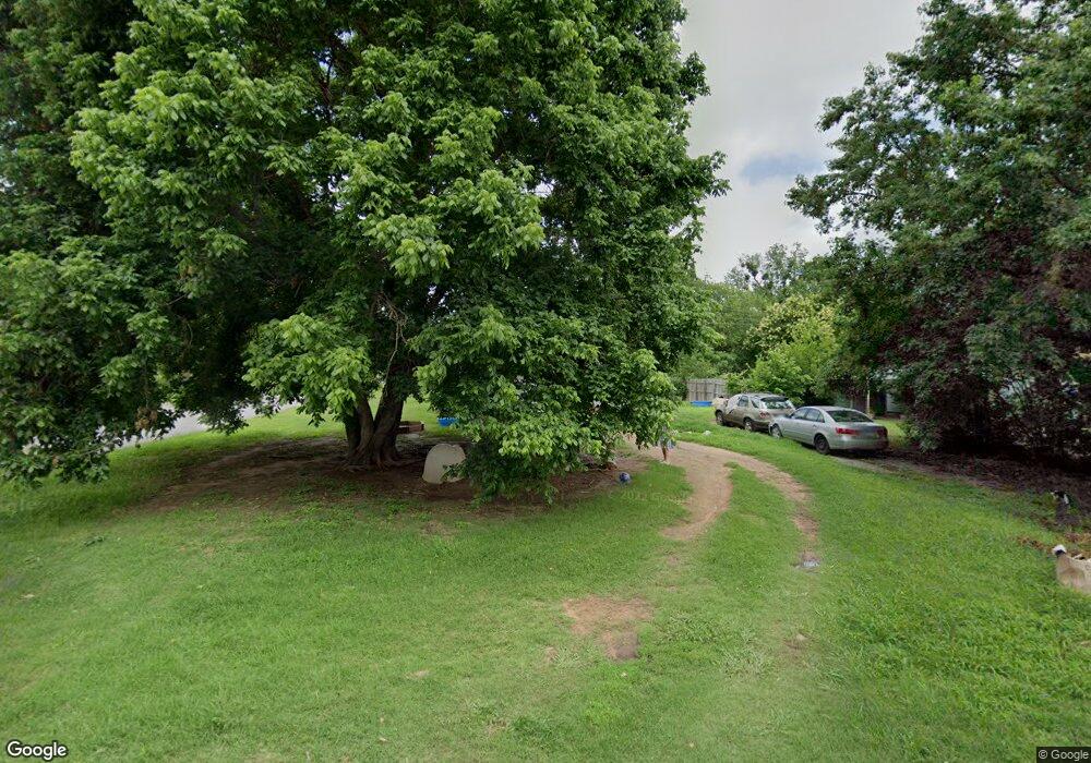 901 White St, Ardmore, OK 73401 - photo 1