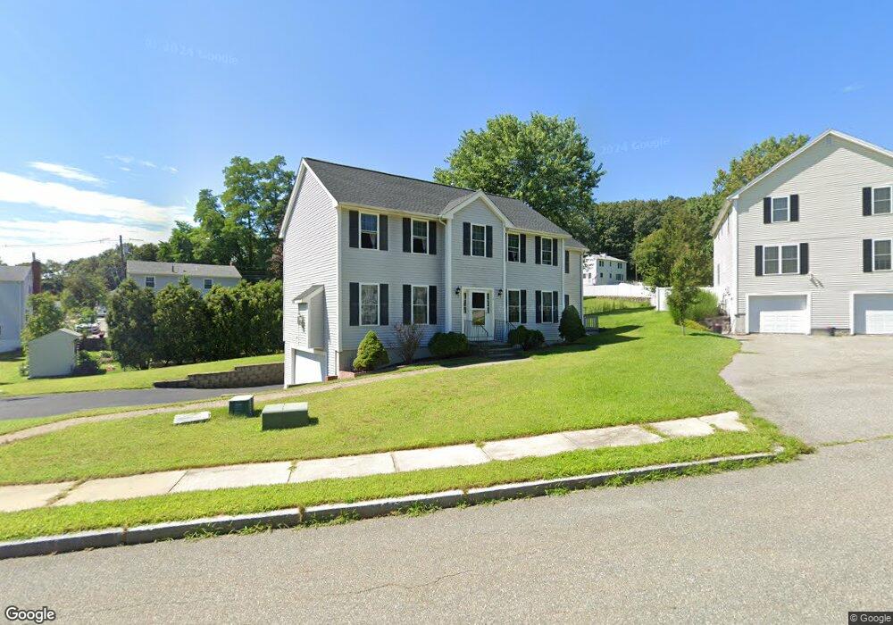 2 Woods Hill Cir, Woburn, MA 01801 - photo 1