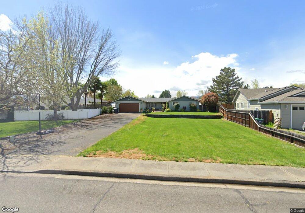 308 Glenn Way, Central Point, OR 97502 - photo 1