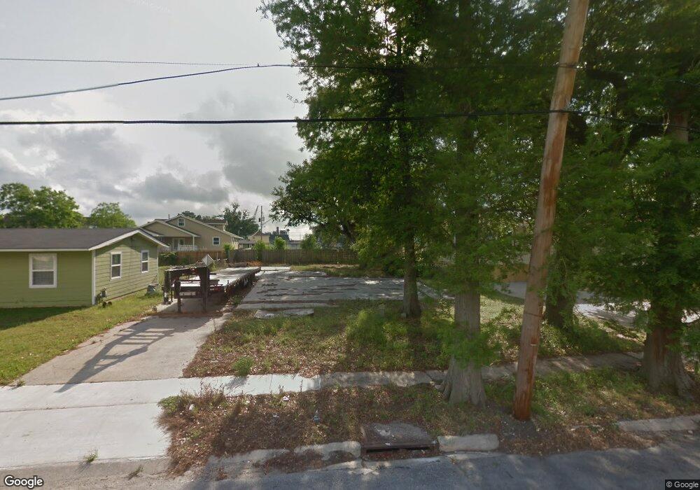 5119 Gallier Dr, New Orleans, LA 70126 - photo 1