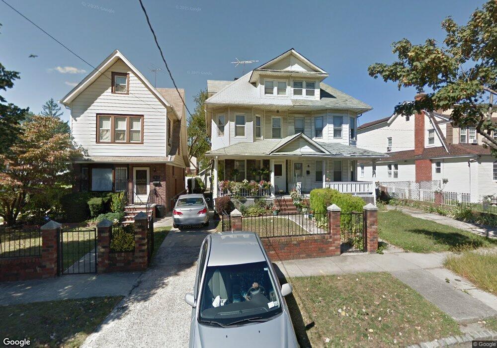 196-17 89th Rd, Hollis, NY 11423 - photo 1