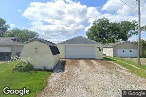 1611 Lakeside Dr, Ceresco, MI 49033