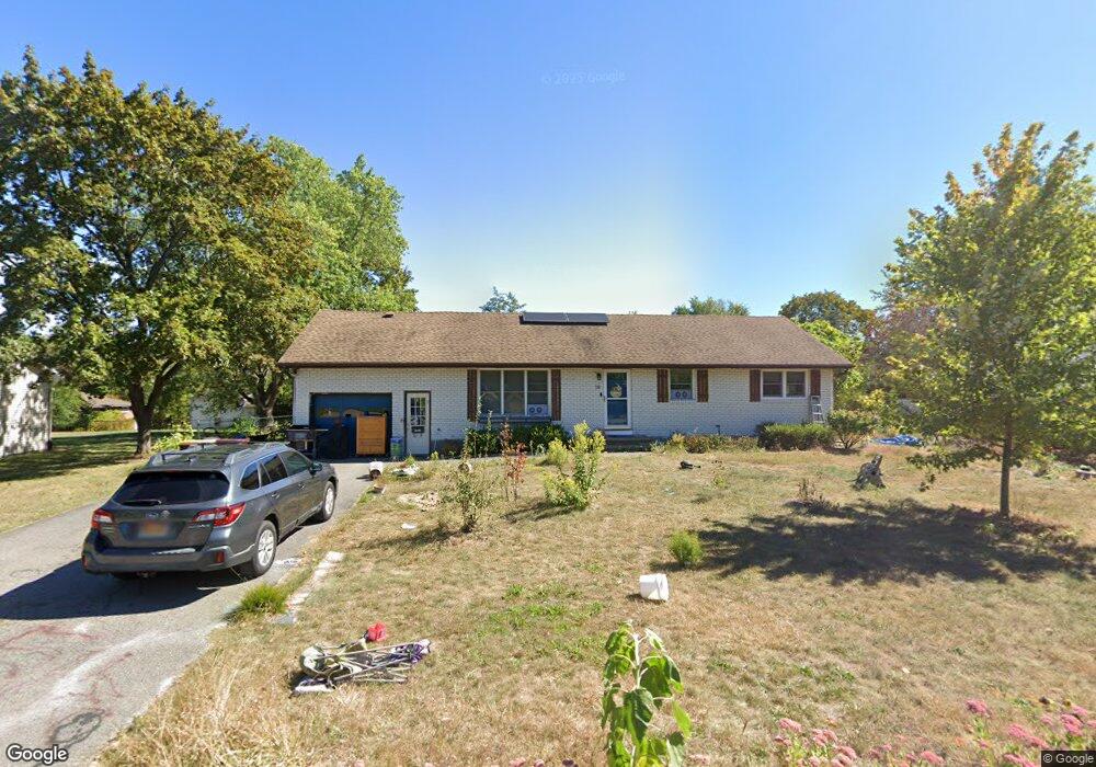 18 Sherwood Forest Rd, Albany, NY 12203 - photo 1