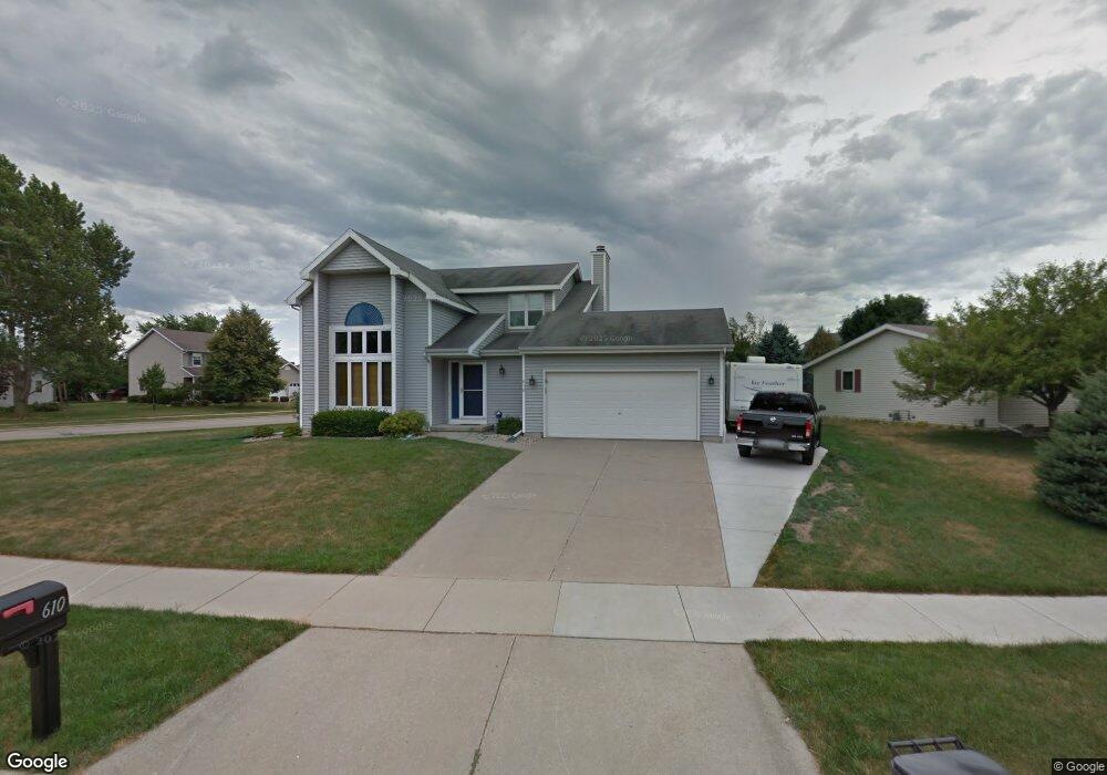 610 Cherry Wood Dr, Oregon, WI 53575 - photo 1