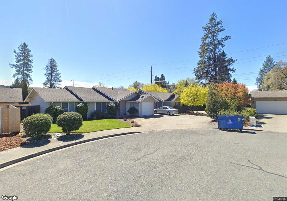 819 Gold Ct unit A,B,C, Grants Pass, OR 97527 - photo 1