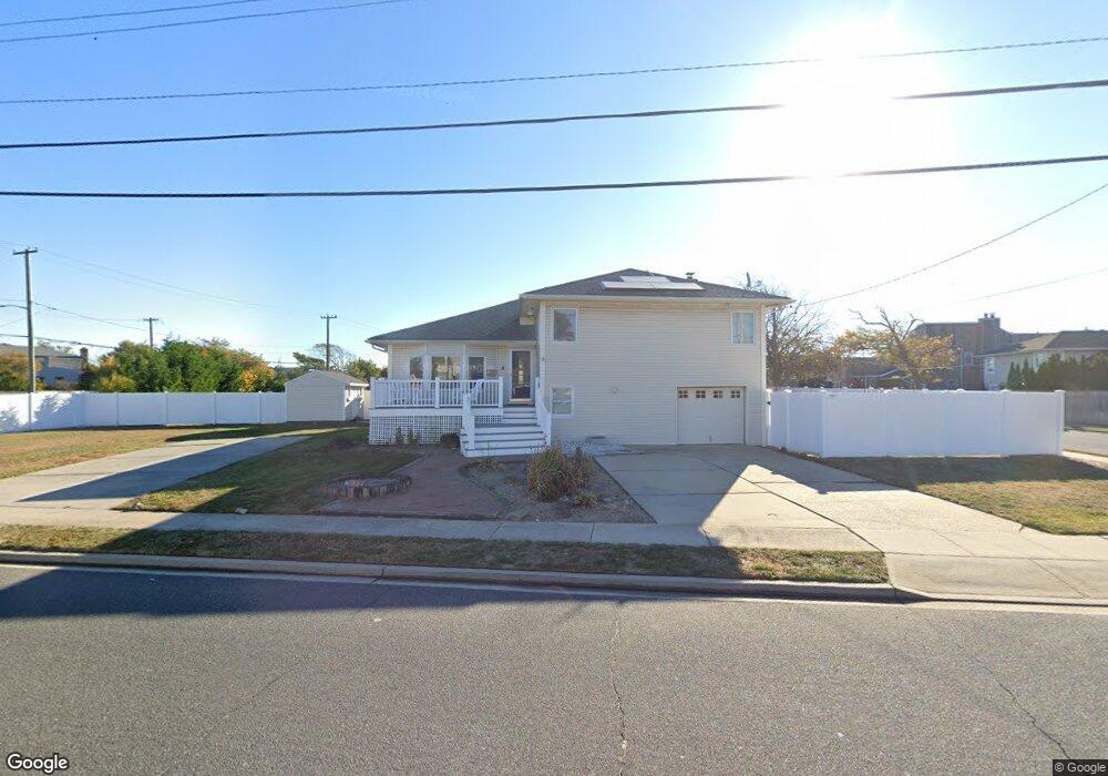 144 Greenway Rd, Lido Beach, NY 11561 - photo 1
