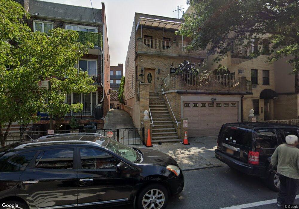 2521 36th St, Astoria, NY 11103 - photo 1