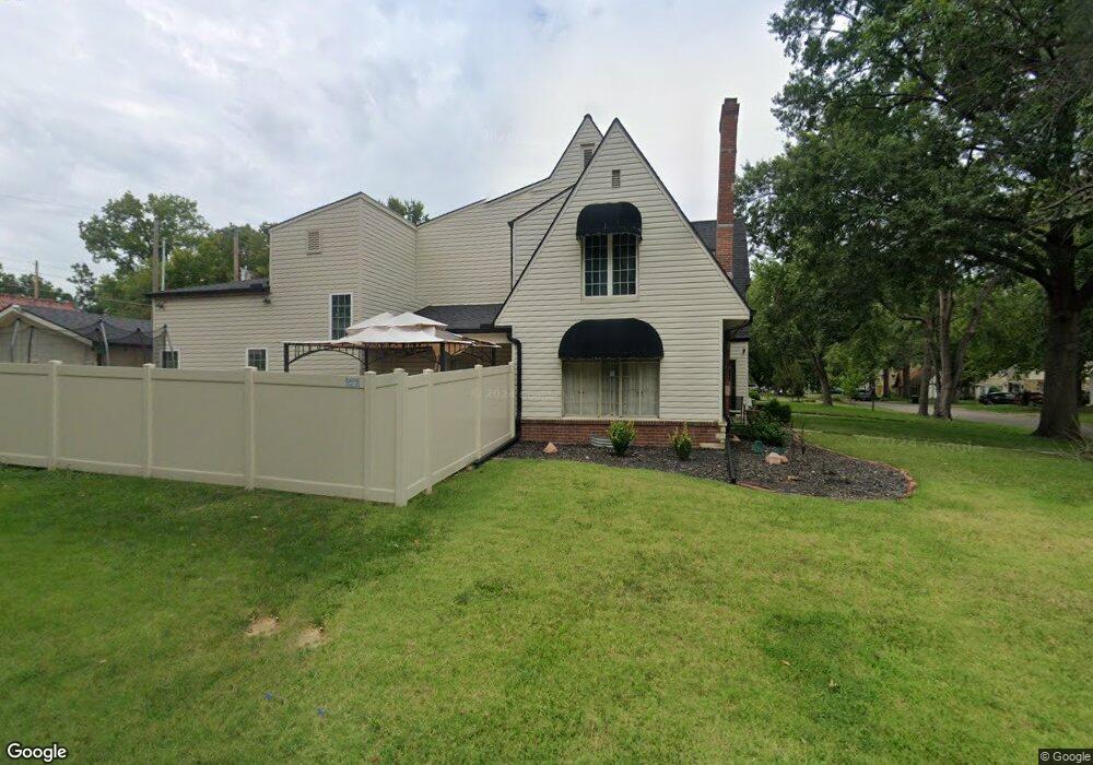 1243 SW Warren Ave, Topeka, KS 66604 - photo 1
