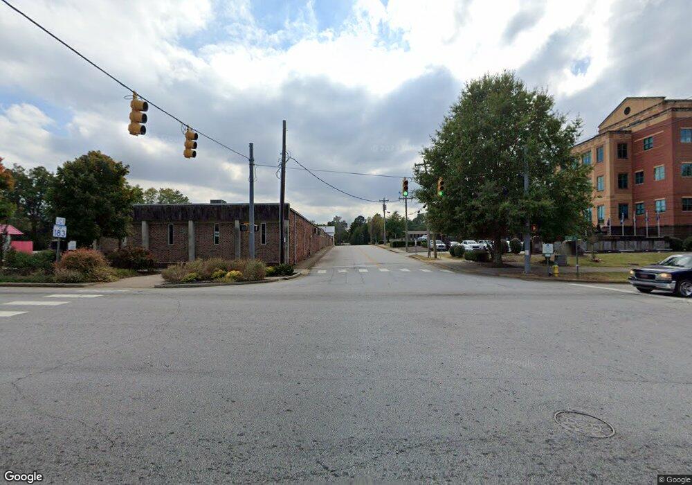 102 N Tugaloo St, Walhalla, SC 29691 - photo 1