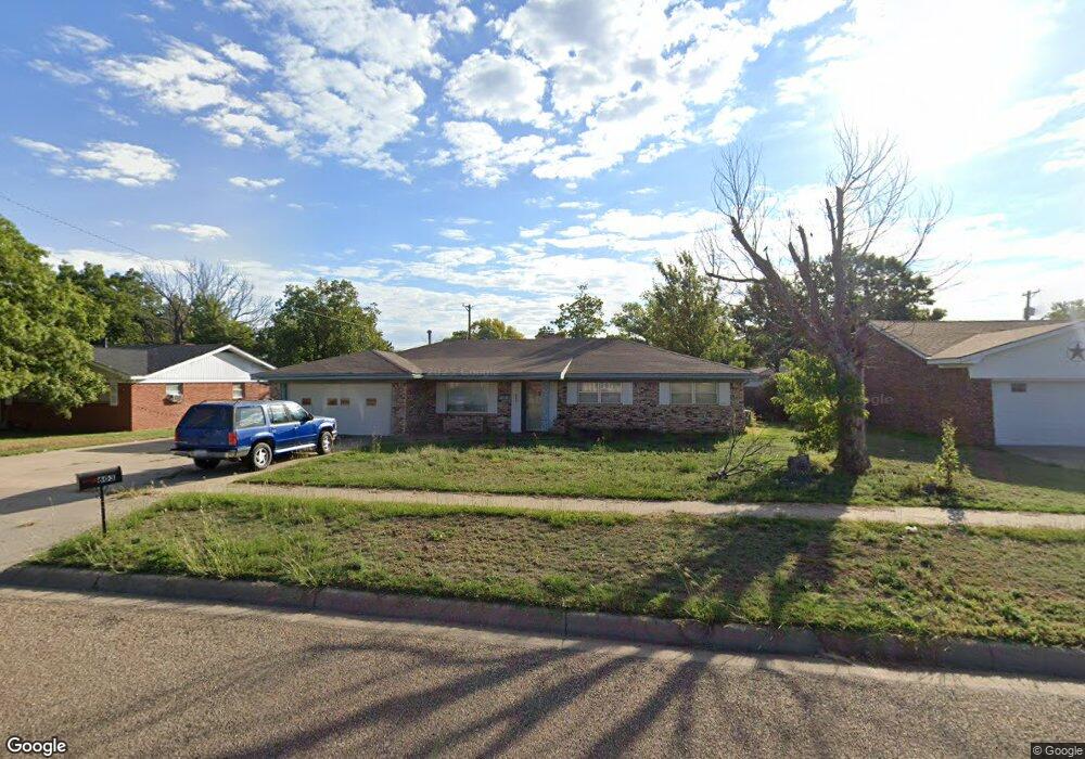 603 Phillips Dr, Dumas, TX 79029 - photo 1