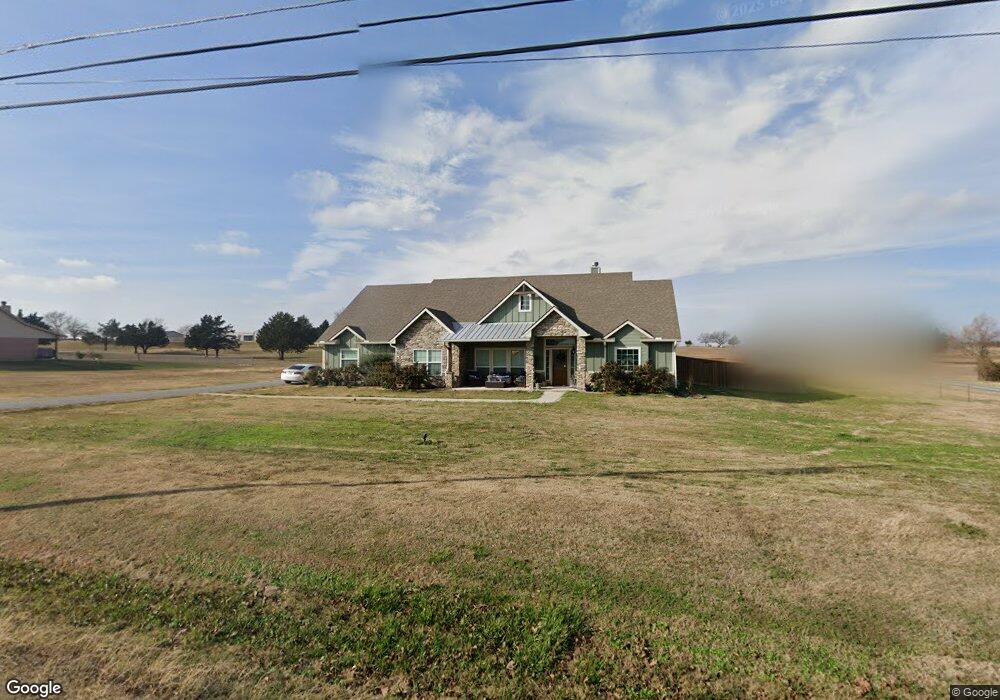 563 Pearce Dr, Pottsboro, TX 75076 - photo 1
