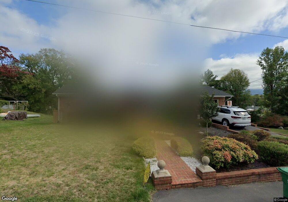 304 N Bank St, Luray, VA 22835 - photo 1