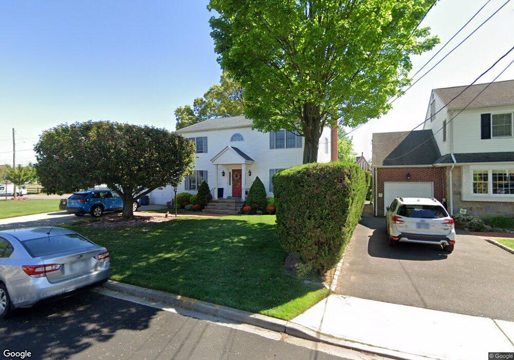 727 Sydney Ave, Malverne, NY 11565 - photo 1