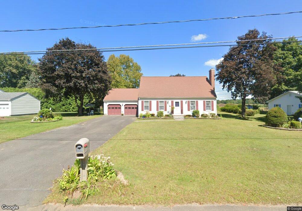 4 Arrowhead Dr, Hadley, MA 01035 - photo 1