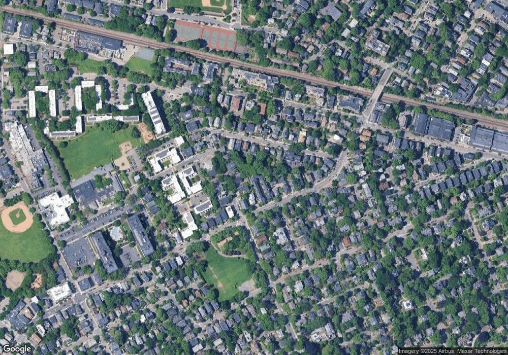 11 Walden Mews unit 13, Cambridge, MA 02140 - photo 1