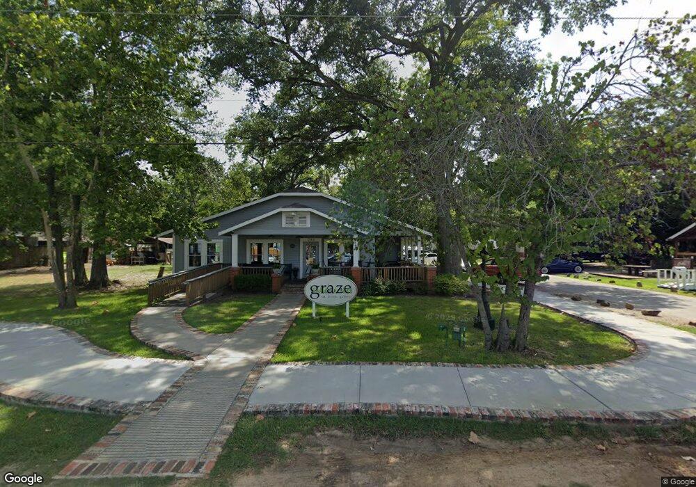 208 N Elm St, Tomball, TX 77375 - photo 1