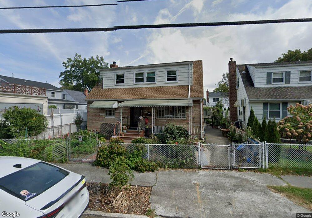 49-11 164th St, Fresh Meadows, NY 11365 - photo 1