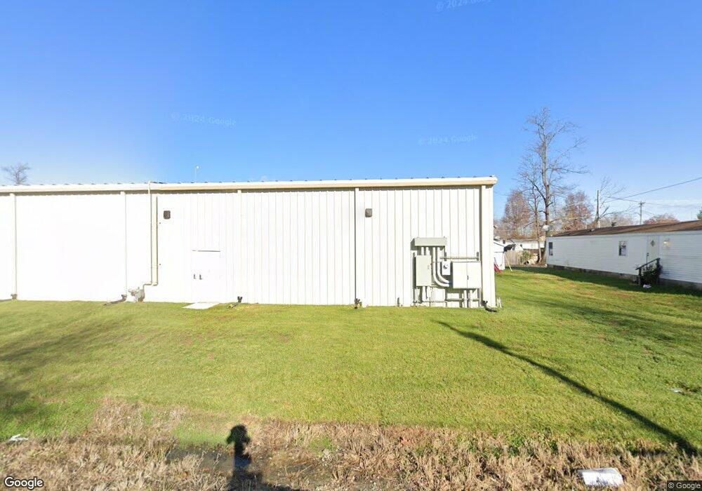 572 W Cherry St, Austin, IN 47102 - photo 1