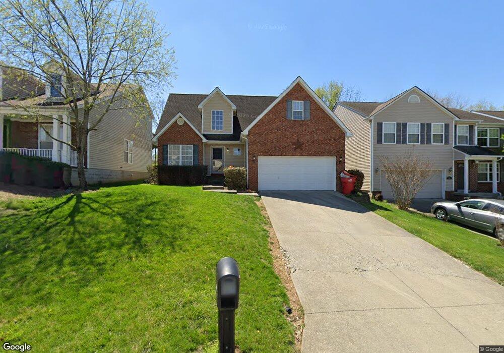 423 Village Dr, Frankfort, KY 40601 - photo 1