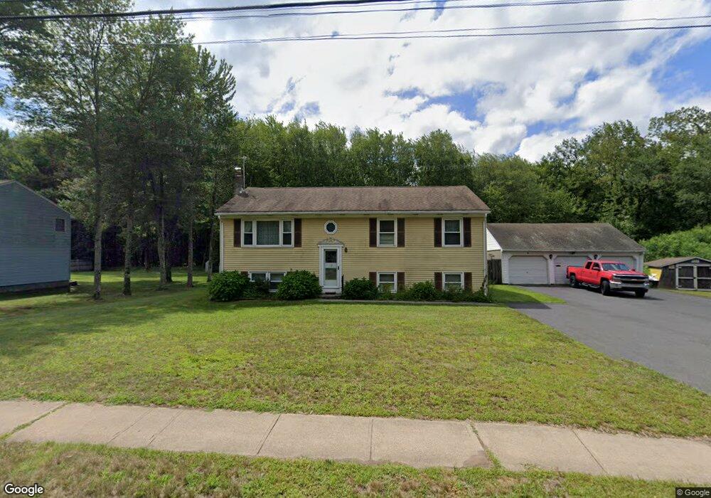 18 Middle Rd, Enfield, CT 06082 - photo 1