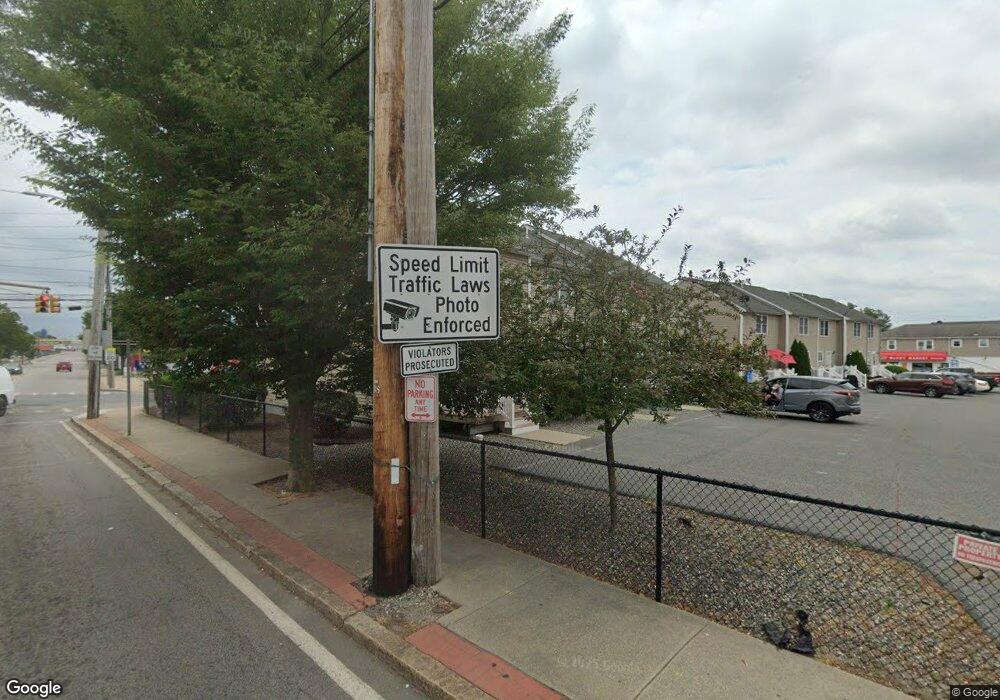 139 S Bend St, Pawtucket, RI 02860 - photo 1