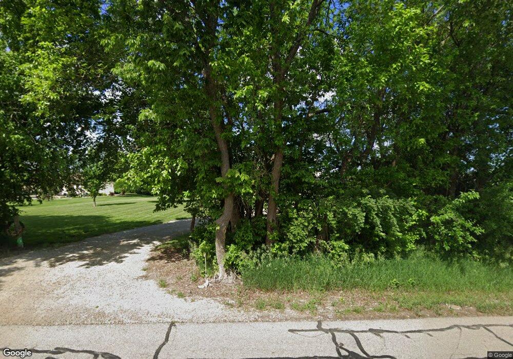 4737 SW Fairlawn Rd, Topeka, KS 66610 - photo 1