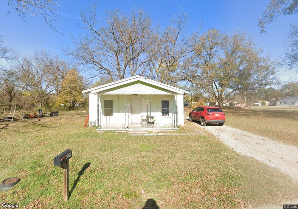 406 W Barclay St, Henryetta, OK 74437 - photo 1