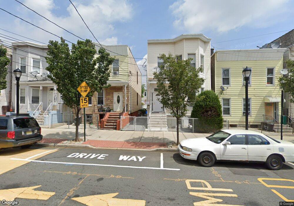 706 22nd St, Union City, NJ 07087 - photo 1