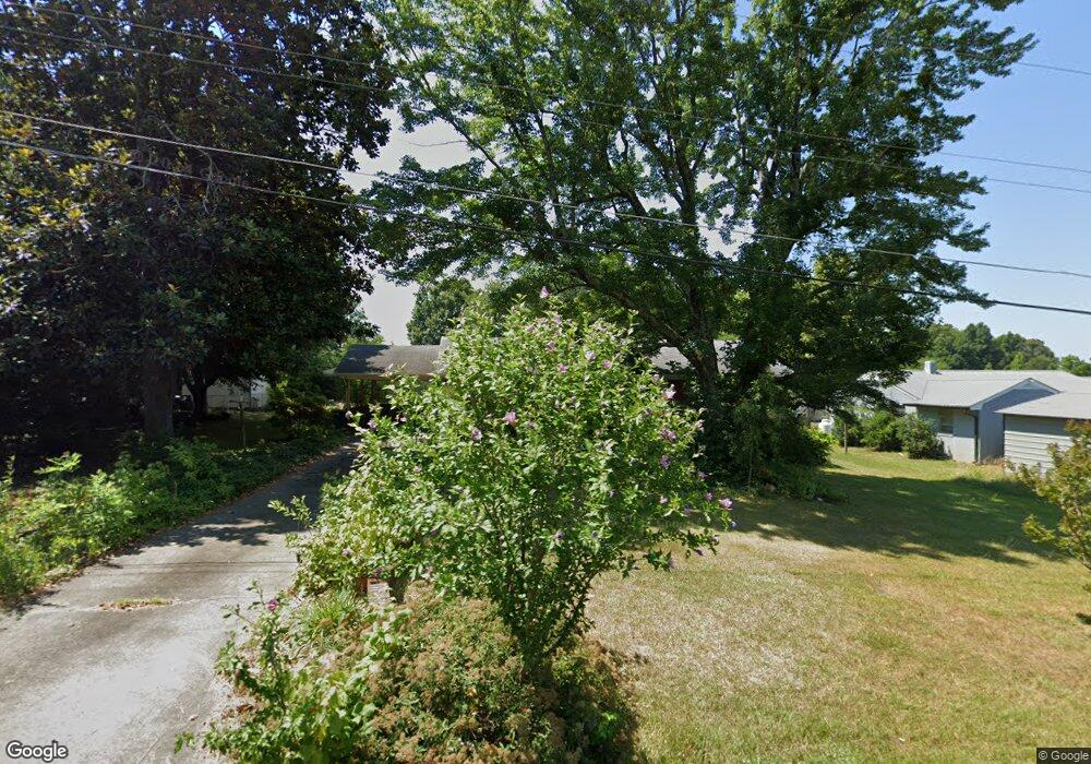 803 Sherwood Rd, Asheboro, NC 27205 - photo 1