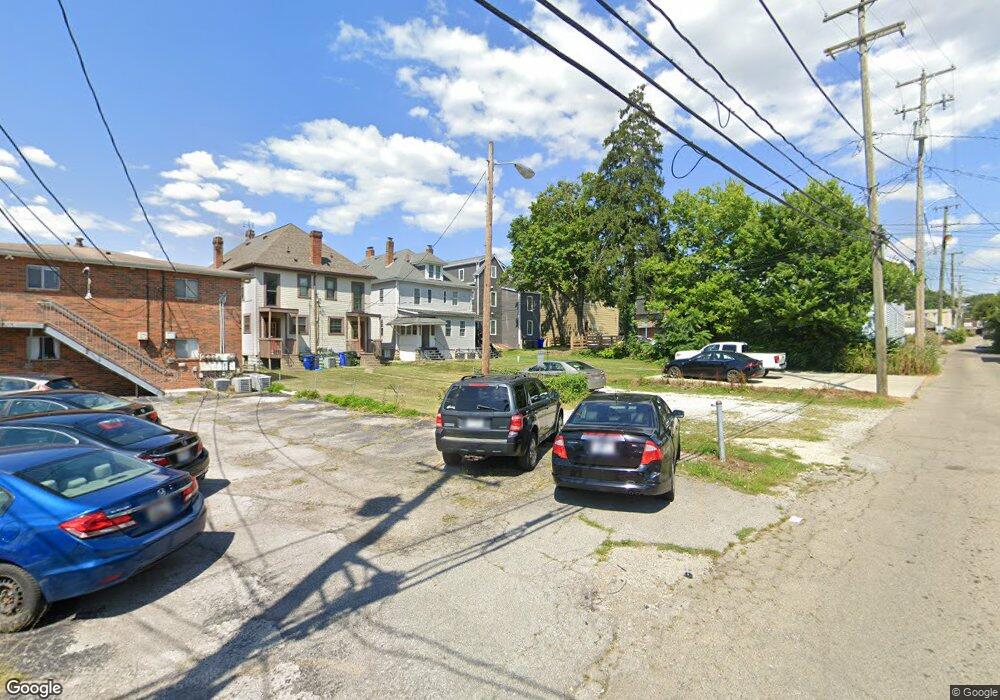 135 E Norwich Ave unit 137, Columbus, OH 43201 - photo 1