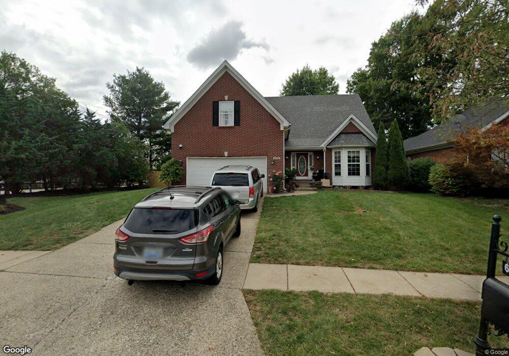 6310 Saskatchewan Dr, Louisville, KY 40228 - photo 1